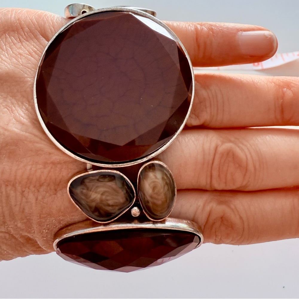 Chic Silver and Brown Stone Bracelet - Picture 3 of 6